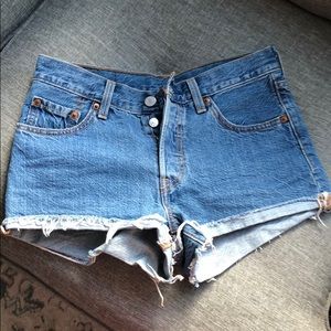 Levi’s 501 jean shorts